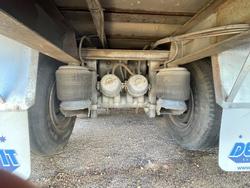 1998 Maxicube Triaxle 44' Refrigerated Pantec