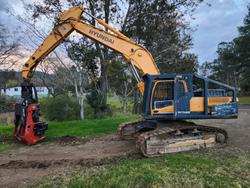 2017 Hyundai R320lc-9