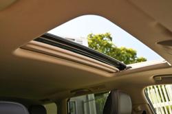 2023 LDV
                D90 Executive