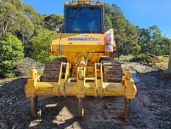2011 Komatsu D65ex-16
