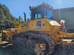 2011 Komatsu
D65ex-16
