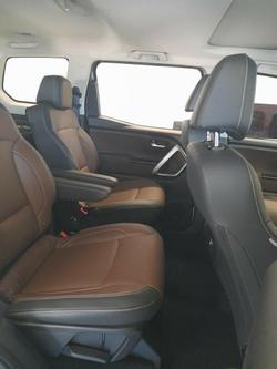 2023 Mahindra Scorpio Z8L 4X4 Dazzling Silver