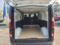 2023 Renault
                Trafic Pro
