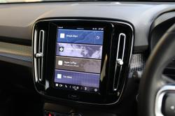 2023 Volvo XC40 Ultimate B5 Dark