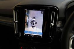 2023 Volvo XC40 Ultimate B5 Dark