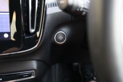 2023 Volvo XC40 Ultimate B5 Dark