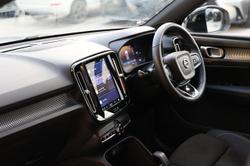 2023 Volvo XC40 Ultimate B5 Dark
