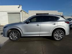2022 Mazda
                CX-5 Akera