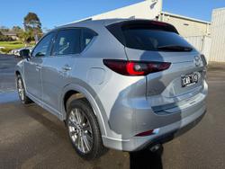 2022 Mazda
                CX-5 Akera