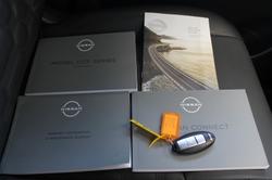 2024 Nissan Navara ST-X