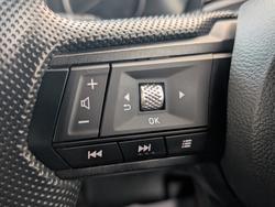 2025 Mitsubishi Triton GLX+