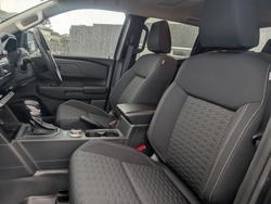 2025 Mitsubishi Triton GLX+