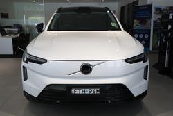 2025 Volvo EX90 Plus Twin Motor