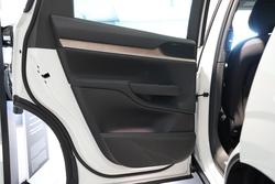 2025 Volvo EX90 Plus Twin Motor