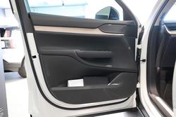 2025 Volvo EX90 Plus Twin Motor