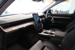 2025 Volvo EX90 Plus Twin Motor