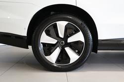 2025 Volvo EX90 Plus Twin Motor