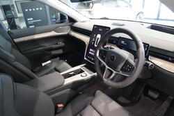 2025 Volvo EX90 Plus Twin Motor