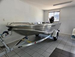 2023 QUINTREX 390 Explorer