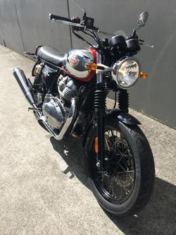 2023 Royal Enfield Interceptor 650 Chrome