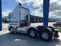  Kenworth
                K200 