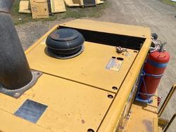 2001 Caterpillar
                988G 