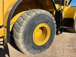 2014 Caterpillar
                966M 