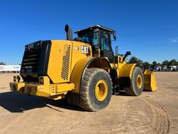 2014 Caterpillar
                966M 