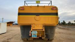 2000 Caterpillar
                775D 