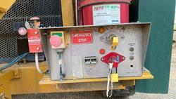 2000 Caterpillar
                775D 