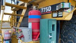 2000 Caterpillar
                775D 