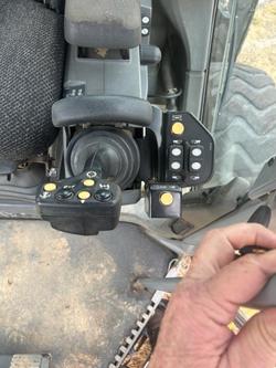 2011 Caterpillar
140M Awd