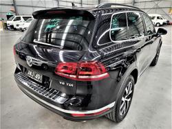 2018 Volkswagen Touareg Monochrome