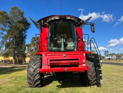 CASE IH
8250 Combine