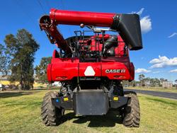 CASE IH
8250 Combine