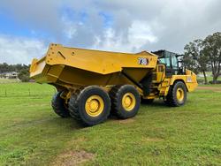 2020 Caterpillar 730