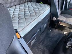 2014 Kenworth
                K200 2.3 CAB