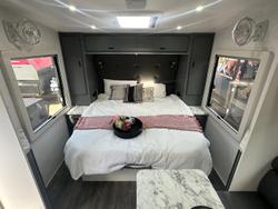 2023 JB Caravans 22' Dirt Road Extreme Family Bunk