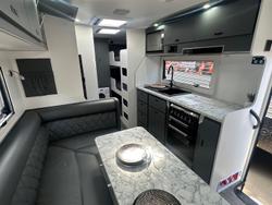 2023 JB Caravans 22' Dirt Road Extreme Family Bunk
