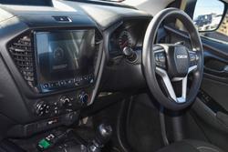 2020 Isuzu
                D-MAX SX