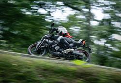 2023 CFMOTO 450NK ABS Nebula Black / Nebula White