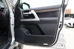 2018 TOYOTA LANDCRUISER LC200 VX (4x4)