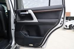 2018 TOYOTA LANDCRUISER LC200 VX (4x4)