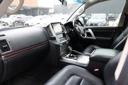 2018 TOYOTA LANDCRUISER LC200 VX (4x4)