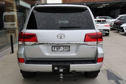 2018 TOYOTA LANDCRUISER LC200 VX (4x4)