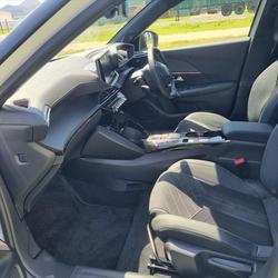 2023 Peugeot e-2008 GT