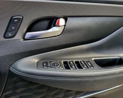 2018 Hyundai
Santa Fe Highlander