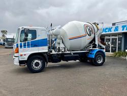 2010 Hino 17270 4 Mt Aads Agi Auto Immac Cond Full Hist $100000+Gst HINO 17270 WHITE