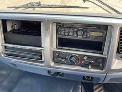 2010 Hino 17270 4 Mt Aads Agi Auto Immac Cond Full Hist $100000+Gst HINO 17270 WHITE