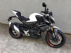 2025 CFMOTO
                450NK